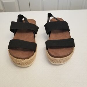 Madden Girl Cassie Women’s Sandals Size US 6 Summer Spring Black Shoes Footwear